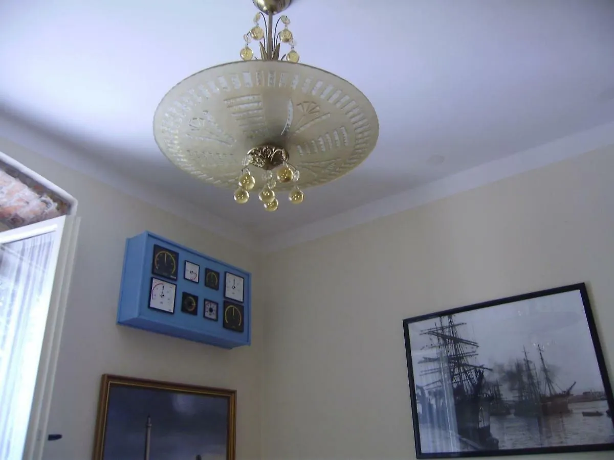 Anthea Rooms Split