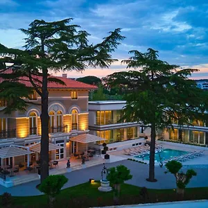 https://palazzo-rainis-hotel-spa.in-istria.net
