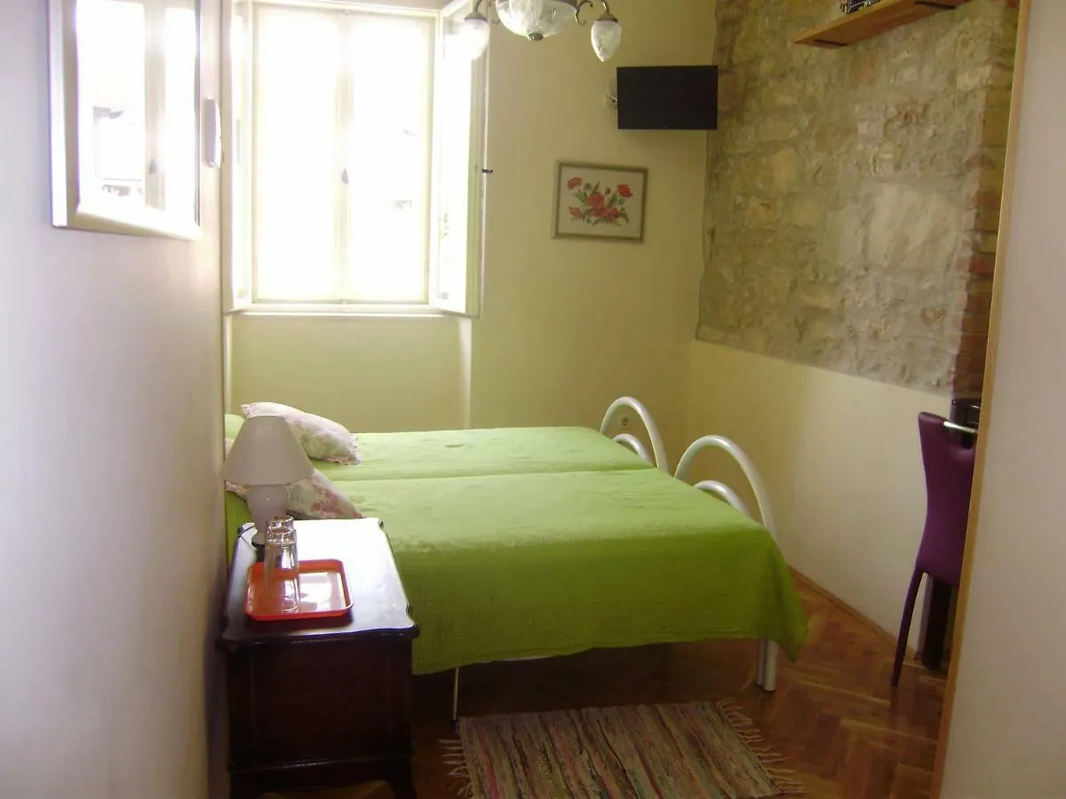 Anthea Rooms Split Gasthof
